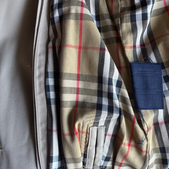 Vintage Burberrys’ London Trench Coat - Made in England - Fits US 4/6 - Picture 7 of 10